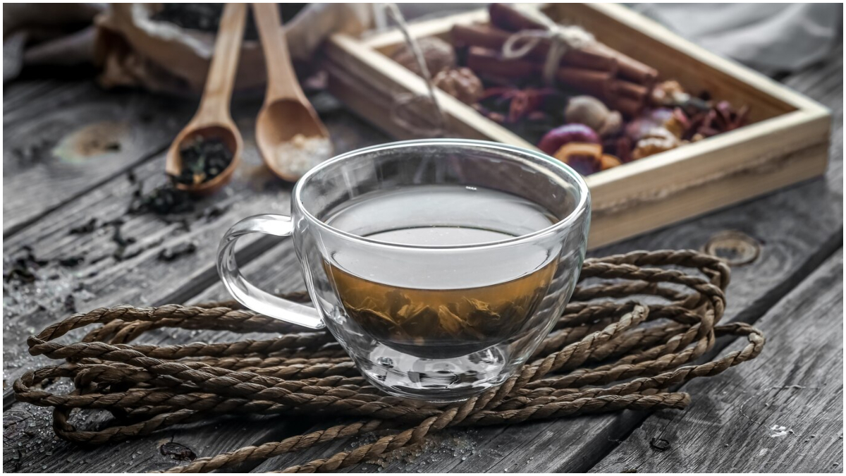 खाली पेट पानी में मिक्स कर लें औषधीय गुणों से भरपूर ये एक चीज, दादी-नानी के इस नुस्खे से पिघल जाएगी पेट की चर्बी खाली पेट पानी में मिक्स कर लें औषधीय गुणों से भरपूर ये एक चीज, दादी-नानी के इस नुस्खे से पिघल जाएगी पेट की चर्बी