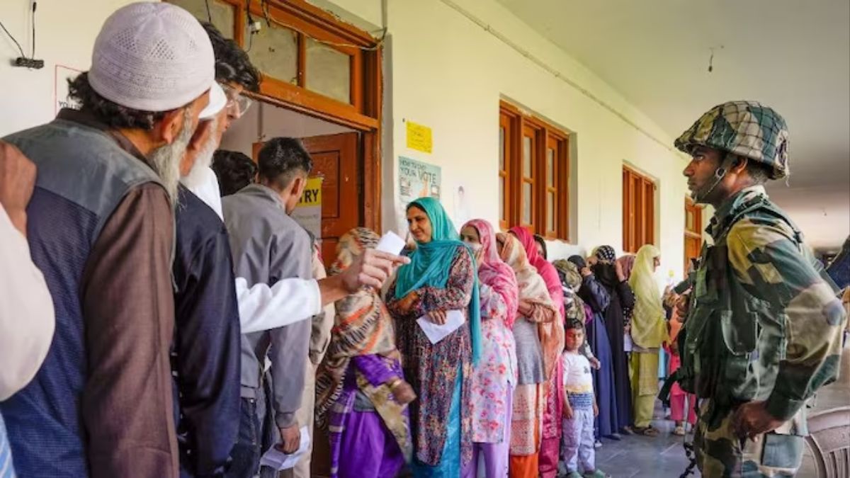 J&K Assembly Elections Phase 1 Live: जम्मू कश्मीर के 7 जिलों में वोटिंग आज, 24 सीटों पर प्रत्याशियों की किस्मत का फैसला