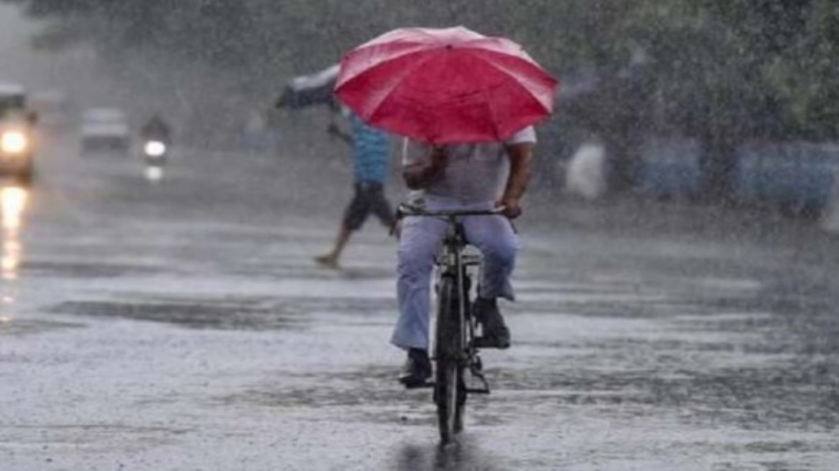 दिल्ली में अगले दो दिनों तक बरसेंगे बादल, कई राज्यों में झमाझम बारिश का अलर्ट जारी