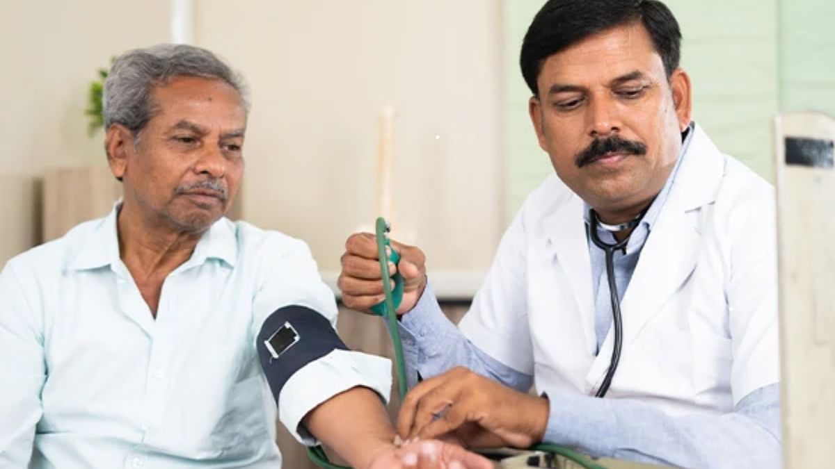 70 साल से ज्यादा उम्र के सभी वरिष्ठ नागरिकों को मिलेगा फ्री हेल्थ इंश्योरेंस, सरकार ने किया बड़ा ऐलान