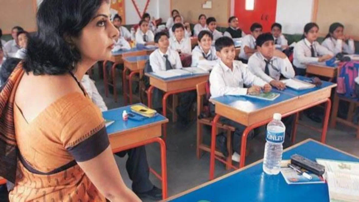 सरकारी स्कूलों में इन भाषा के टीचर्स के सभी खाली पद भरे जाएंगे, इस राज्य के मुख्यमंत्री ने किया ऐलान सरकारी स्कूलों में पंजाबी टीचर्स के सभी खाली पद भरे जाएंगे- India TV Hindi