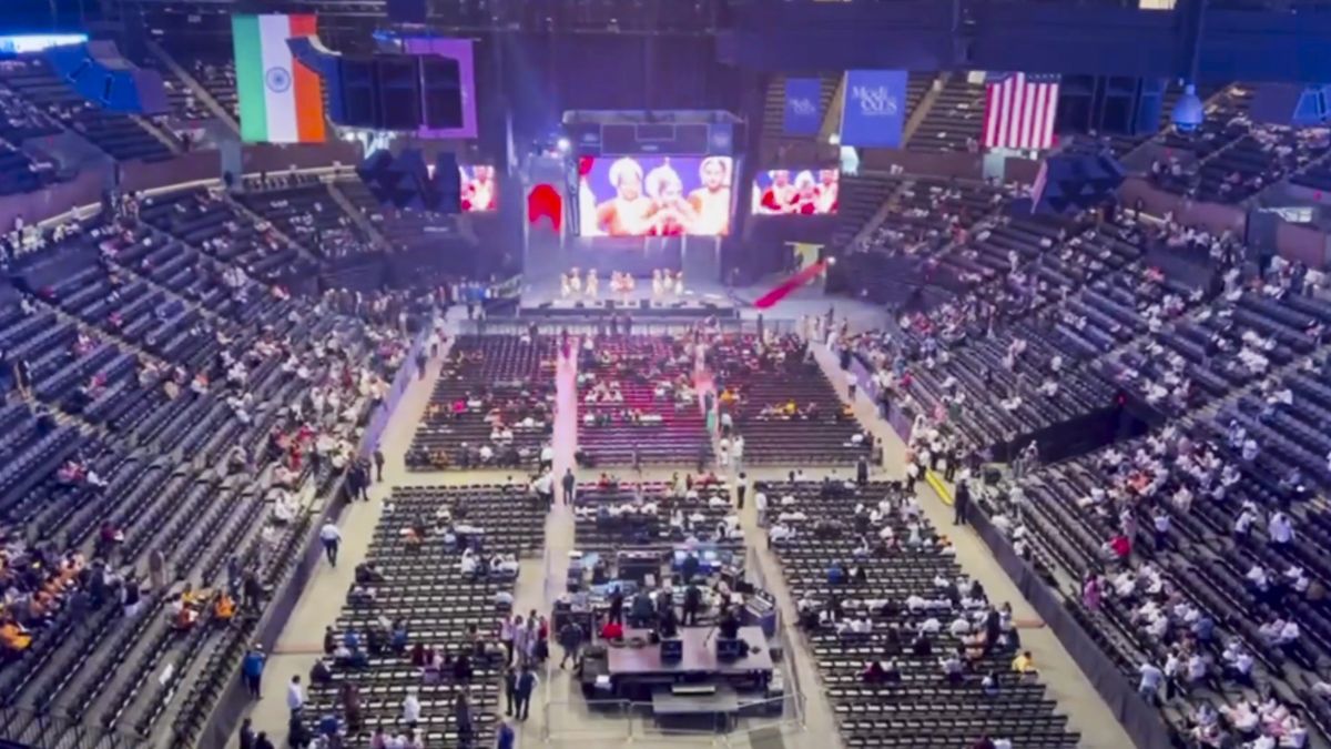 PM Modi Us Visit Live: नसाऊ में संबोधन को पहुंचे पीएम मोदी, सभा स्थल पर जुटी भारी भीड़
