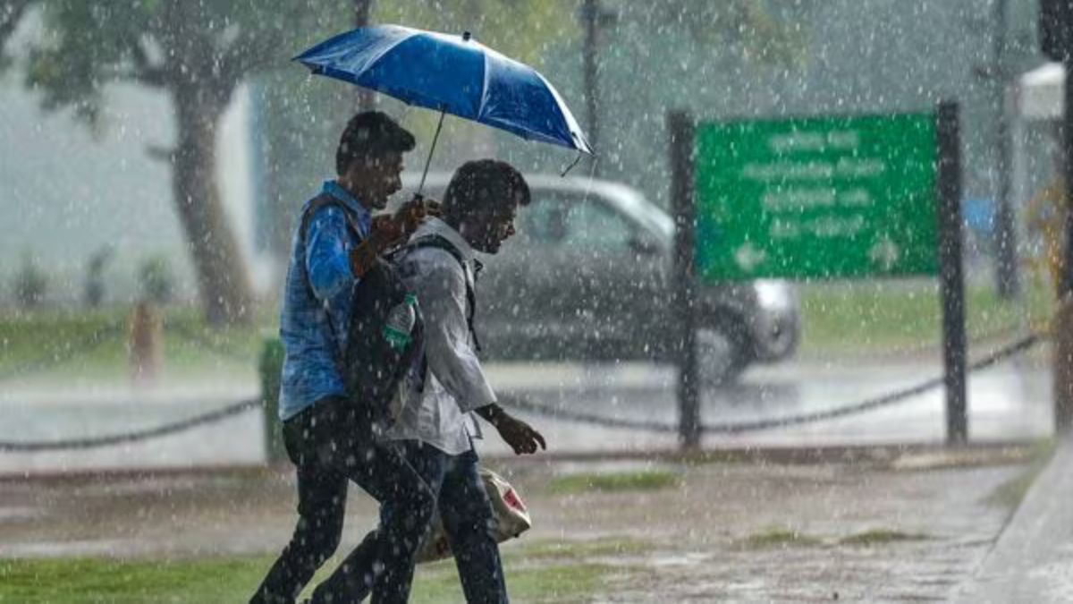 दिल्ली-NCR में बारिश से राहत नहीं, जानें सभी राज्यों में आज कैसा रहेगा मौसम का हाल