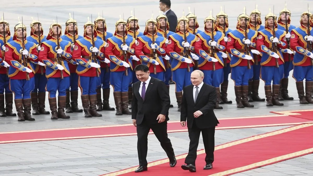 ब्रिक्स देशों के शिखर सम्मेलन में भाग लेंगे मंगोलियाई राष्ट्रपति खुरेलसुख, पुतिन ने दिया न्योता Vladimir Putin Mongolia Visit- India TV Hindi