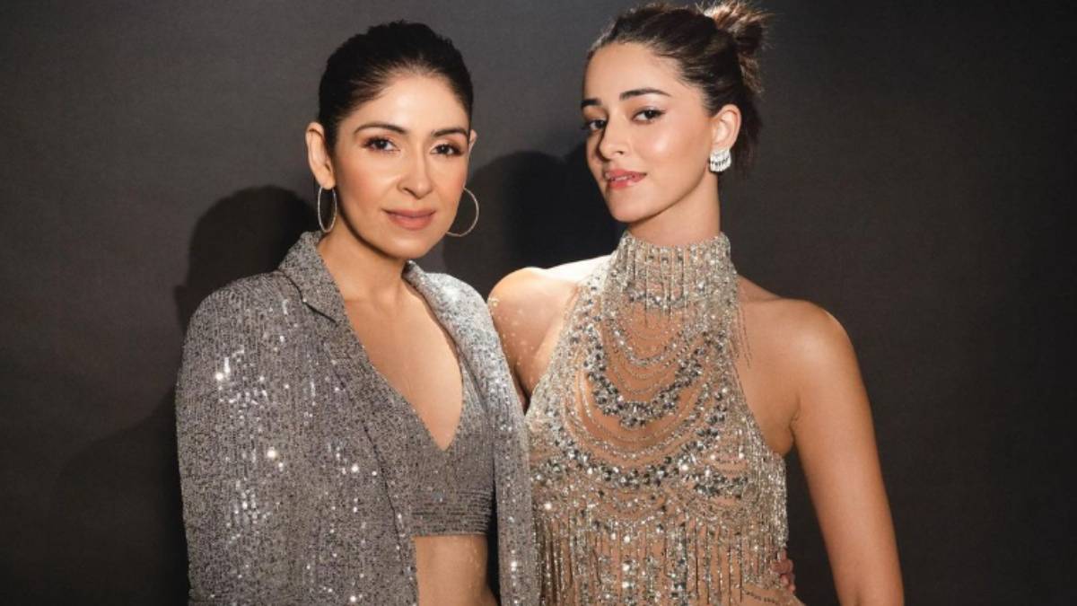 अनन्या पांडे की मां नहीं लेती ब्रेकअप और रिलेशनशिप की टेंशन, खुद बताई इसकी वजह, बोलीं- ‘मौज में रहना’ अनन्या पांडे की मां नहीं लेती ब्रेकअप और रिलेशनशिप की टेंशन, खुद बताई इसकी वजह, बोलीं- ‘मौज में रहना’