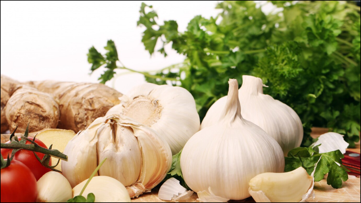 Ginger garlic should be kept in the fridge or not, know how to store it for months without spoiling.