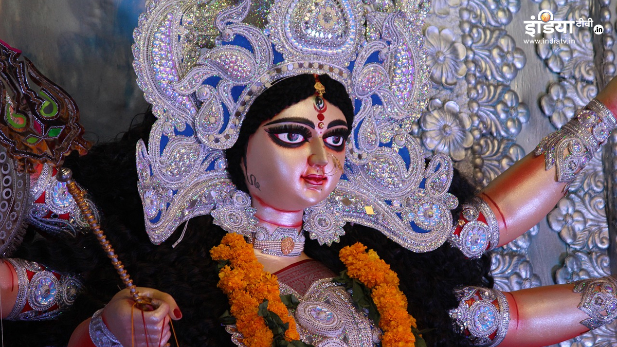 नवरात्रि में कर लें ये अचूक उपाय, माता रानी हर परेशानी से दिलाएंगी छुटकारा, सुख-समृद्धि में भी होगी बढ़ोतरी