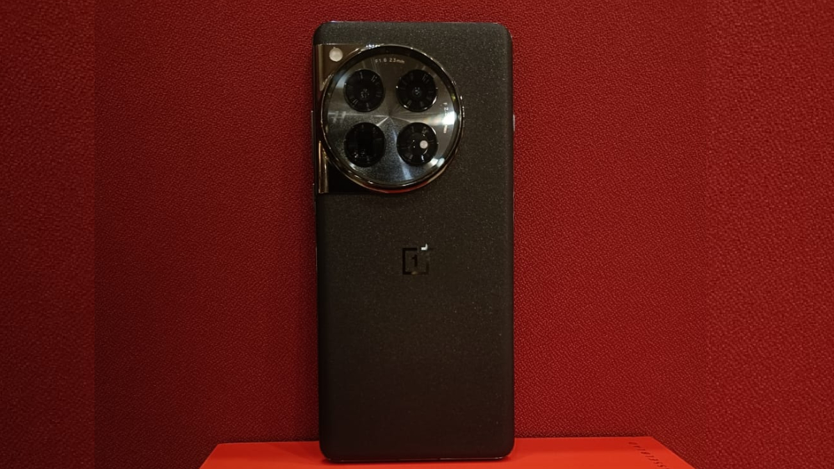 OnePlus 13 के लिए नहीं करना होगा ज्यादा इंतजार, इसी महीने होगा लॉन्च? जान लें सभी फीचर्स OnePlus 13 के लिए नहीं करना होगा ज्यादा इंतजार, इसी महीने होगा लॉन्च? जान लें सभी फीचर्स