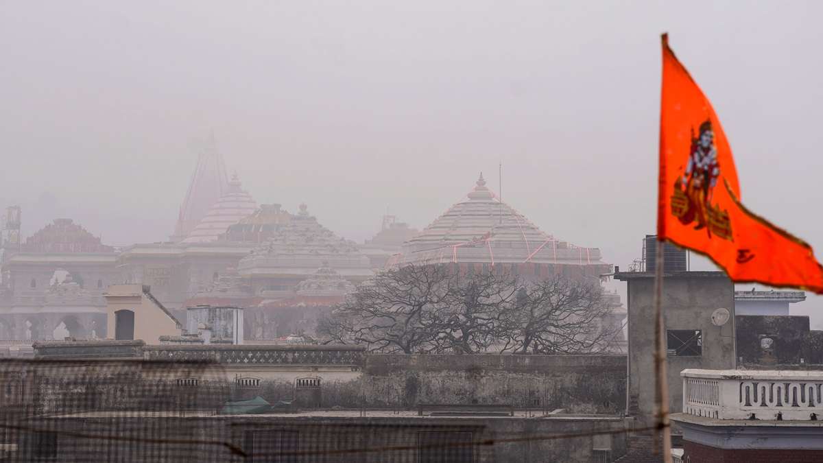 दिवाली से पहले राम मंदिर, महाकाल और तिरुपति को बम से उड़ाने की धमकी, जानें कौन है इसके पीछे