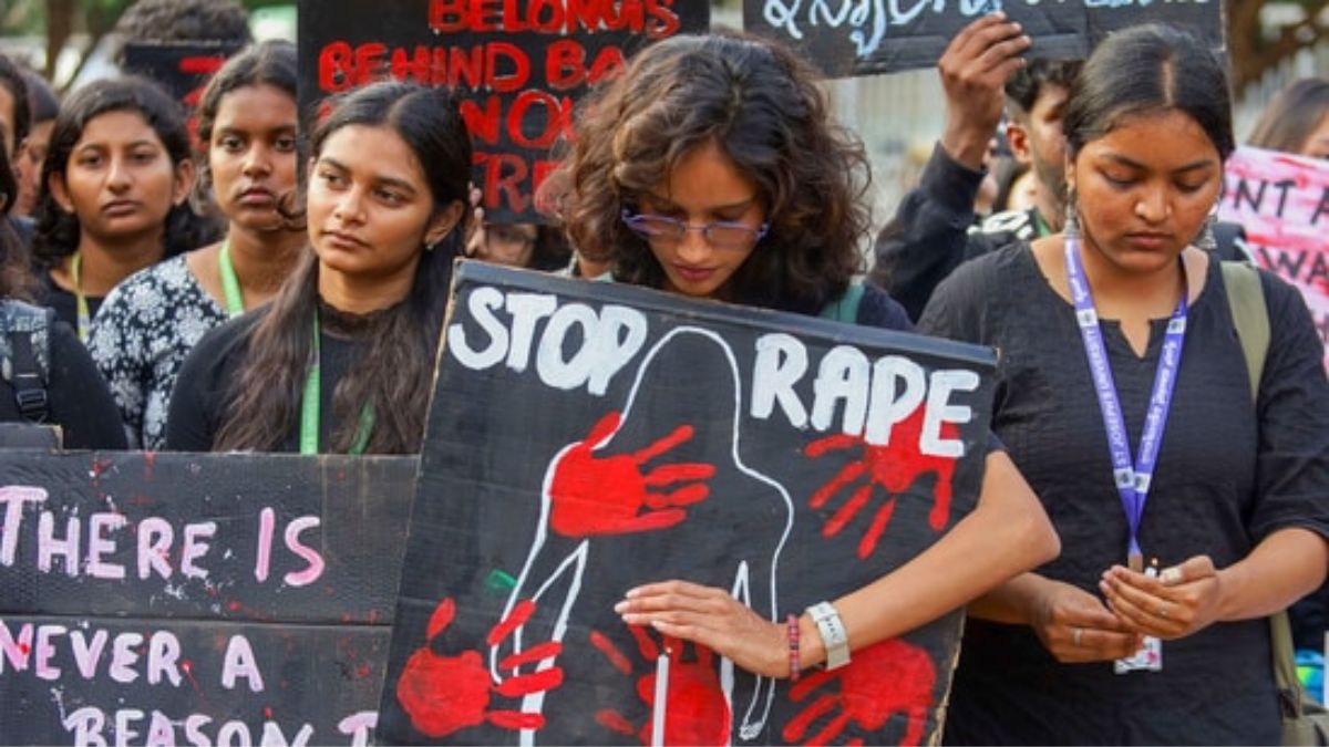 17 साल की नाबालिग को बनाया था हवस का शिकार, पुलिस हिरासत में यूं चली गई आरोपी की जान