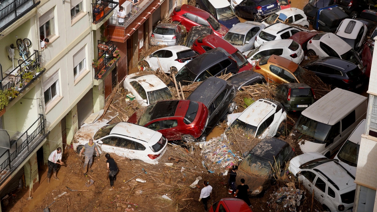 The worst flood in Spain, 140 people died, many missing – India TV Hindi