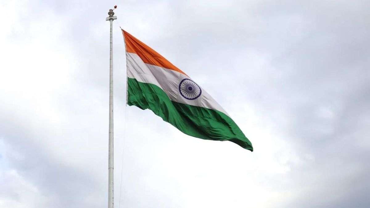 बठिंडा में राष्ट्रीय ध्वज का अपमान, अज्ञात व्यक्ति ने तिरंगे में लगाई आग; तलाश में जुटी पुलिस