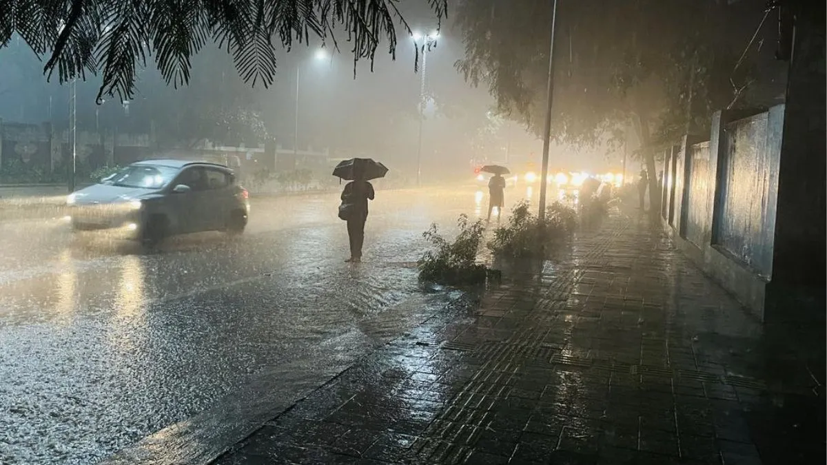 मौसम बिगड़ने वाला है! ठंड से पहले एक बार फिर से लौट रहा भारी बारिश का दौर, इन चार राज्यों में अलर्ट जारी, स्कूल-कॉलेज सब बंद अगले कुछ दिनों तक होगी तेज बारिश- India TV Hindi