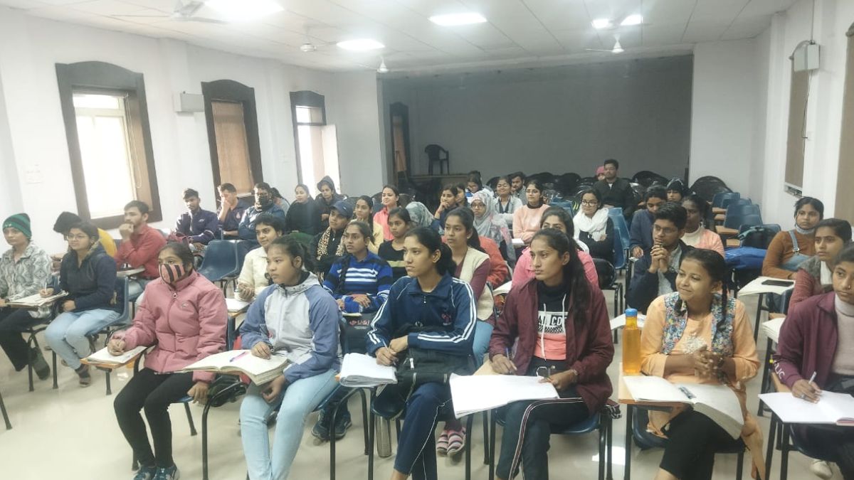 यूपीएससी और एमपीपीएससी की फ्री कोचिंग होगी शुरू; जानें किसे मिलेगा मौका और कहां करना होगा रजिस्ट्रेशन