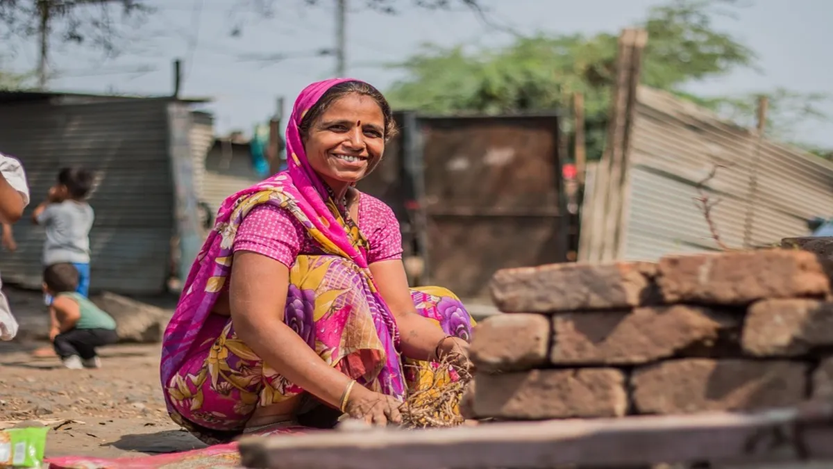 Ladki Bahin Yojana: लाडकी बहिन योजना में दिवाली बोनस की घोषणा, महिलाओं को मिलेंगे इतने हजार रुपये; ऐसे उठाएं फायदा ladki bahin yojana- India TV Hindi
