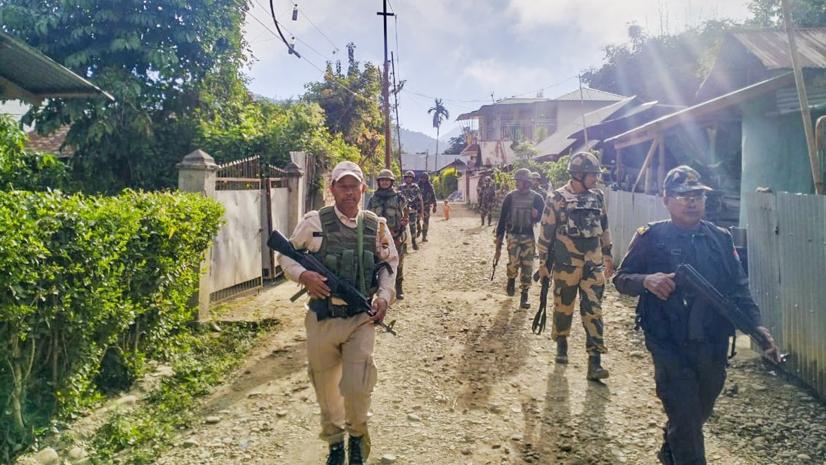 मणिपुर में शख्स के लापता होने से फिर पसरा तनाव, 24 घंटे से ज्यादा का वक्त बीता, फोन भी बंद