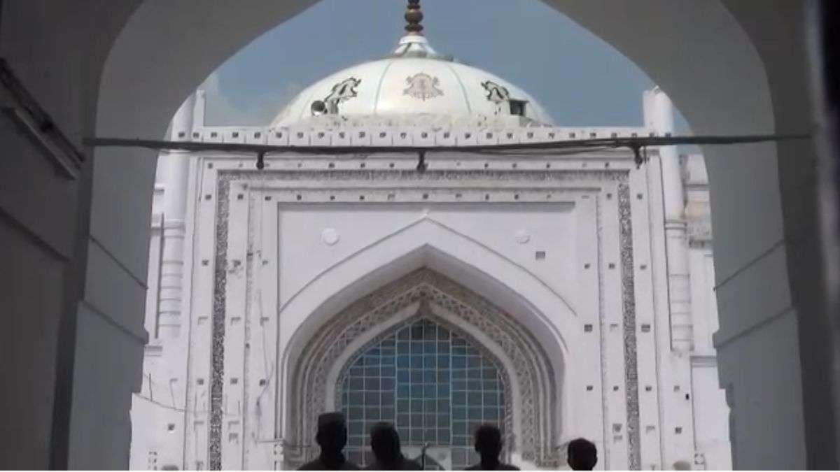 बदायूं के जामा मस्जिद बनाम नीलकंठ महादेव मंदिर मामले की कोर्ट में बहस, वकीलों ने दी ये जानकारी