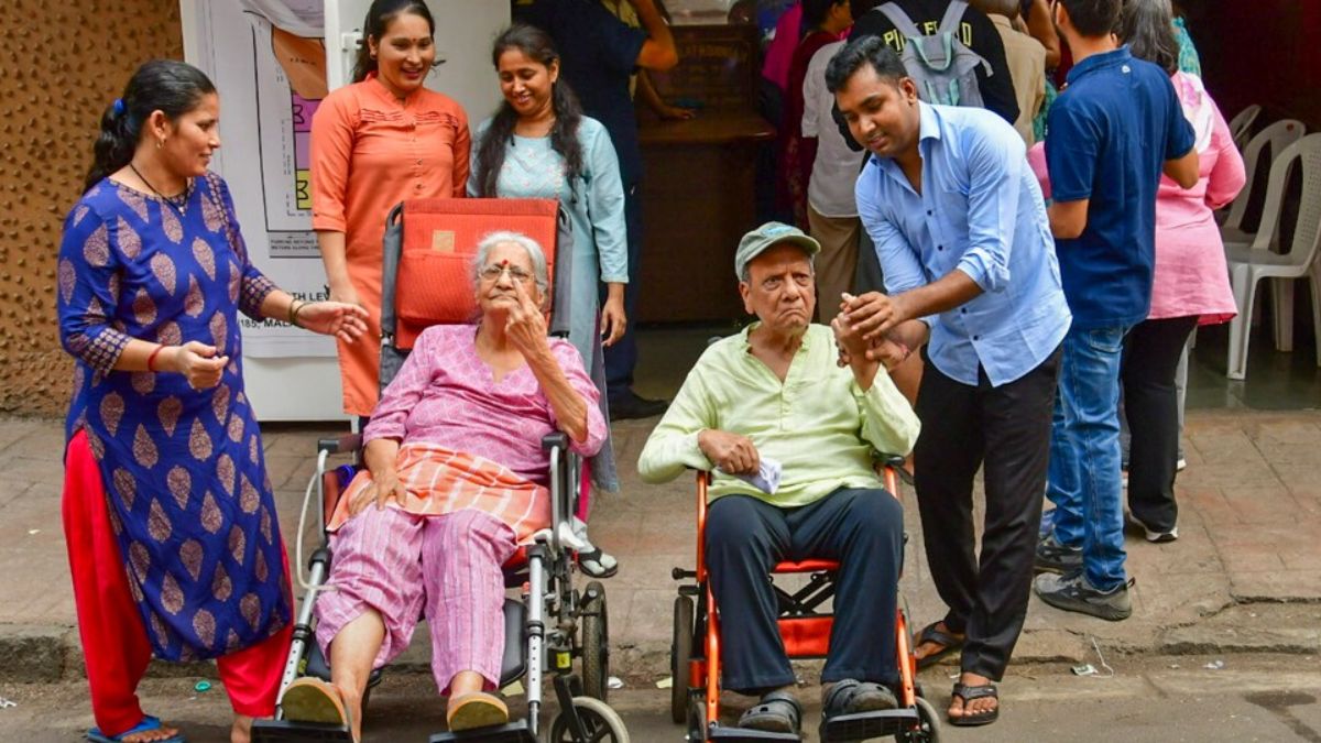 महाराष्ट्र में 100 साल से ऊपर की उम्र के कितने वोटर्स? आपको चौंका देंगे ये आंकड़े
