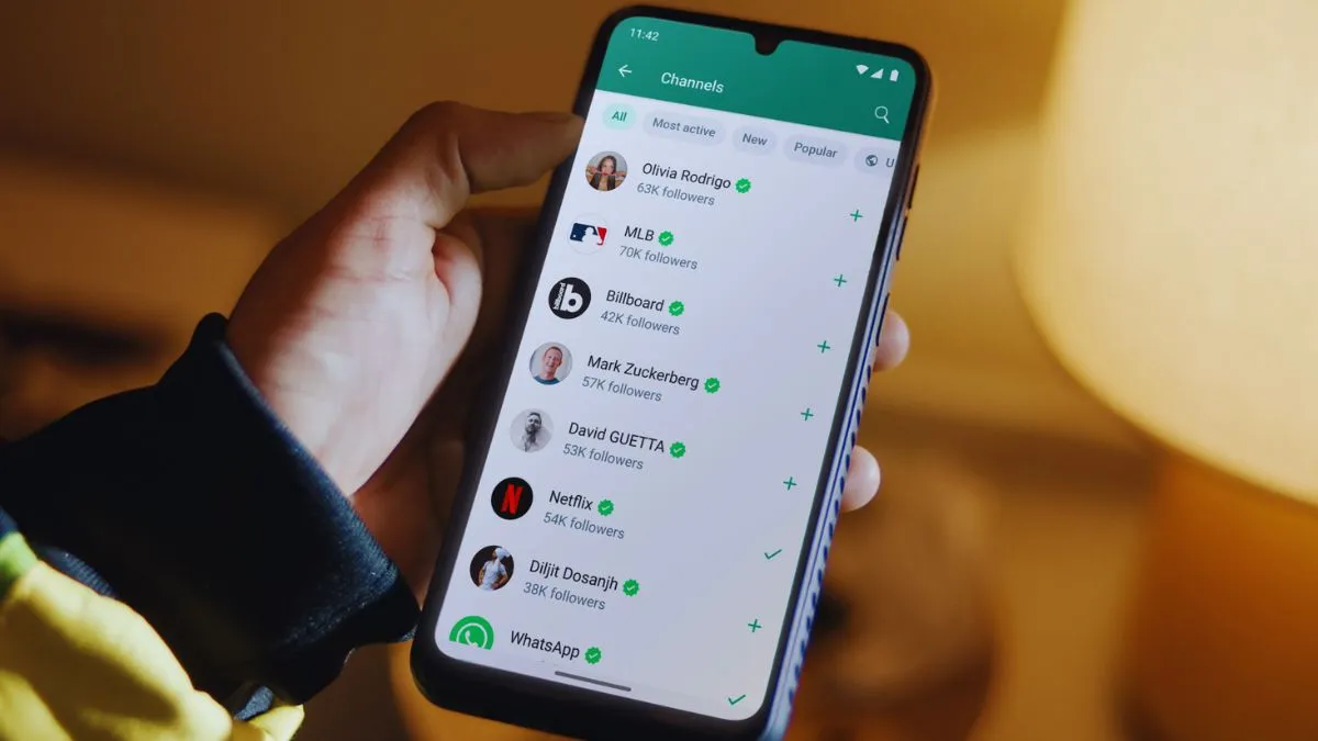 WhatsApp के करोड़ों यूजर्स के लिए आया गजब का फीचर, कोई नहीं सुन पाएगा वॉइस मैसेज WhatsApp New Voice transcript feature- India TV Hindi