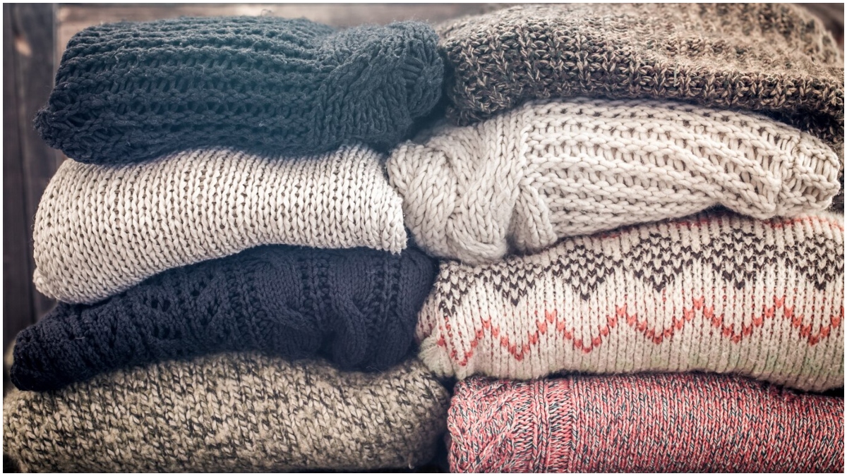 स्वेटर समेत सभी ऊनी कपड़ों को धोने के लिए अपनाएं ये ट्रिक्स, लंबे समय तक नए  जैसे रहेंगे कपड़े - India TV Hindi