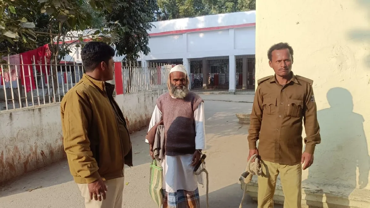 45 के मौलाना का 16 की छात्रा पर आया दिल, निकाह के लिए लेकर हुआ फरार; पकड़ा गया तो एक और राज से उठा पर्दा मौलाना गिरफ्तार- India TV Hindi