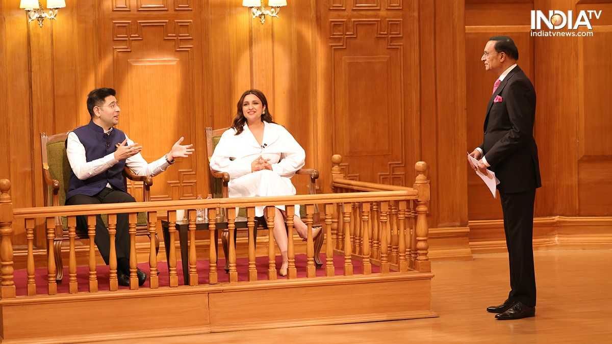 Aap Ki Adalat: ‘आप की अदालत’ में राघव चड्ढा और परिणीति चोपड़ा, देखें दिलचस्प इंटरव्यू LIVE