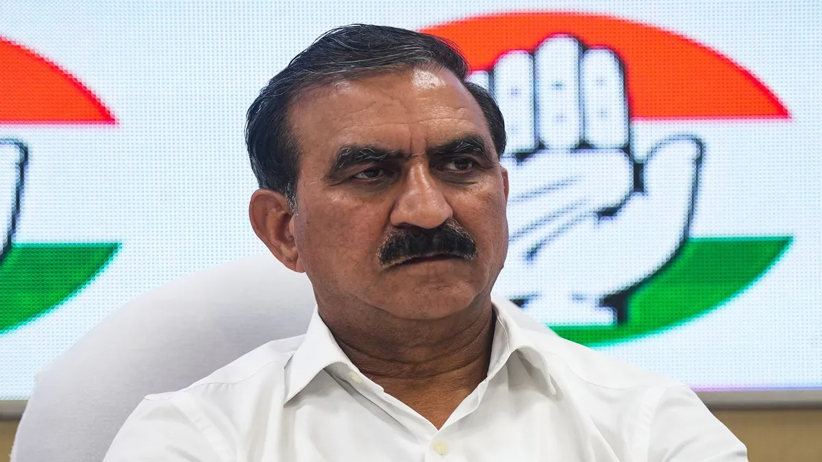 Year Ender 2024: ‘कभी खुशी कभी गम’ के बीच सुक्खू सरकार के गले में अटका ‘समोसा’, जाते-जाते 'जंगली मुर्गा' कांड ने भी किया परेशान sikhvinder singh sukhu- India TV Hindi