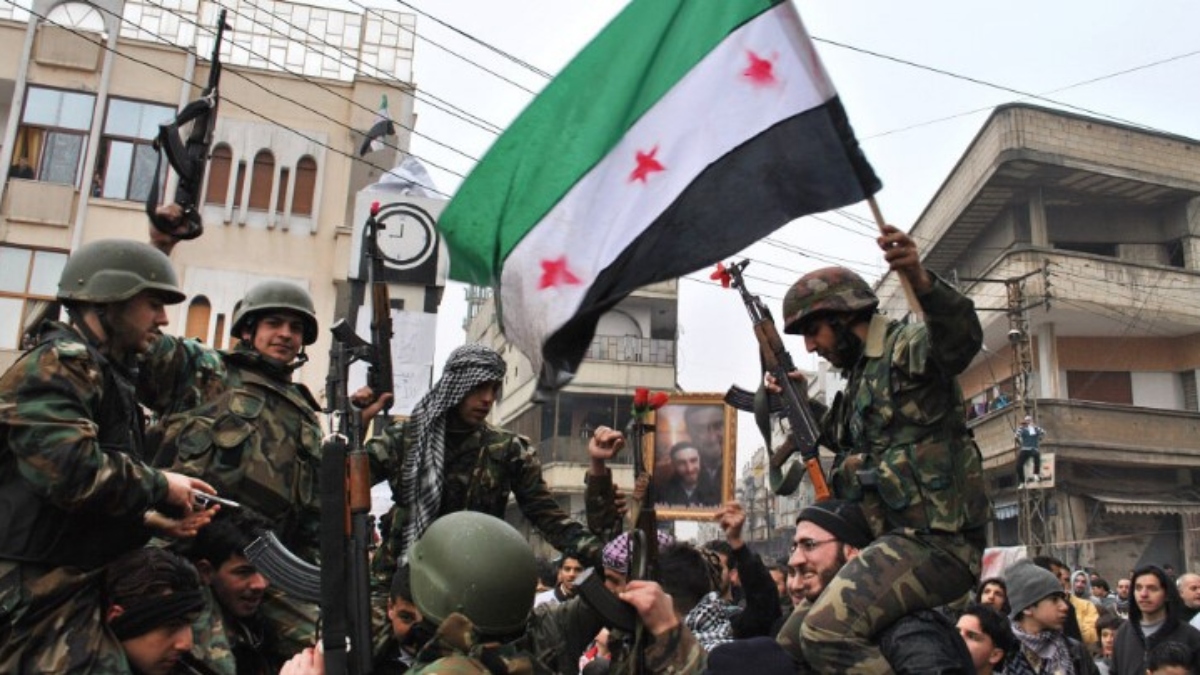 Syria Civil War: विद्रोहियों का कई शहरों पर कब्जा, देश छोड़कर भागे राष्ट्रपति? 10 प्वाइट्स में जानें हालात Syria Civil War: विद्रोहियों का कई शहरों पर कब्जा, देश छोड़कर भागे राष्ट्रपति? 10 प्वाइट्स में जानें हालात