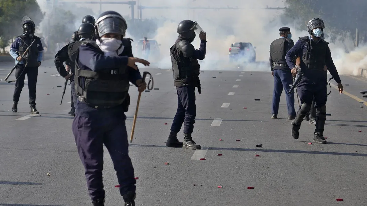 पाकिस्तान में नवंबर महीने में 24 कमांडरों समेत करीब 200 आतंकवादी मारे गए, कुर्रम में झड़प जारी Pakistan- India TV Hindi