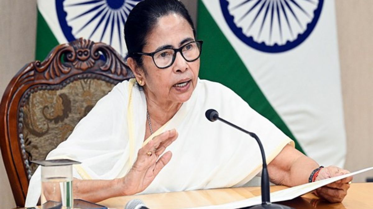 ‘मृत्युदंड से कम कुछ नहीं’, बंगाल की सीएम ममता बनर्जी ने दुष्कर्म के आरोपियों को दिया क्लियर कट संदेश ‘मृत्युदंड से कम कुछ नहीं’, बंगाल की सीएम ममता बनर्जी ने दुष्कर्म के आरोपियों को दिया क्लियर कट संदेश