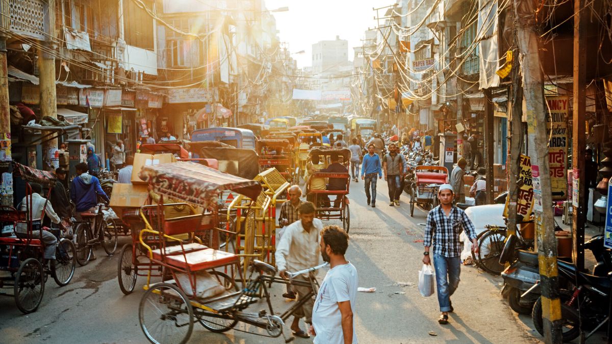 दिल्ली में हवा हुई साफ, पिछले 9 सालों में पहली बार AQI रहा सबसे कम, बना रिकॉर्ड