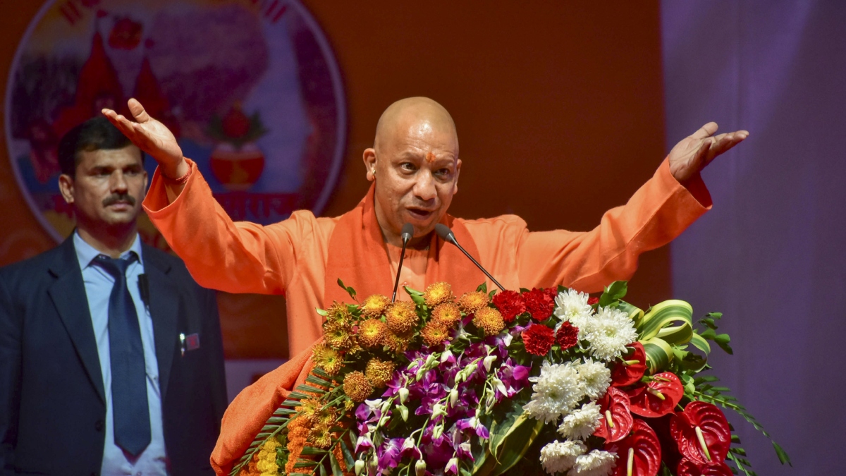 ‘औरंगजेब के वंशज रिक्शा चला रहे, ईश्वर की दुर्गति नहीं की होती तो ये दिन नहीं देखते’, अयोध्या में बोले CM योगी