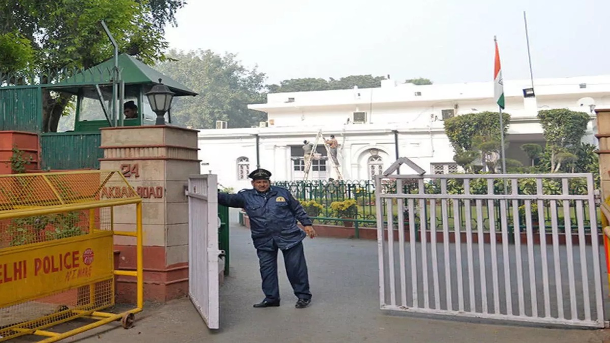 24 अकबर रोड: इंदिरा गांधी से लेकर मल्लिकार्जुन खरगे तक, 5 दशक तक उतार ...