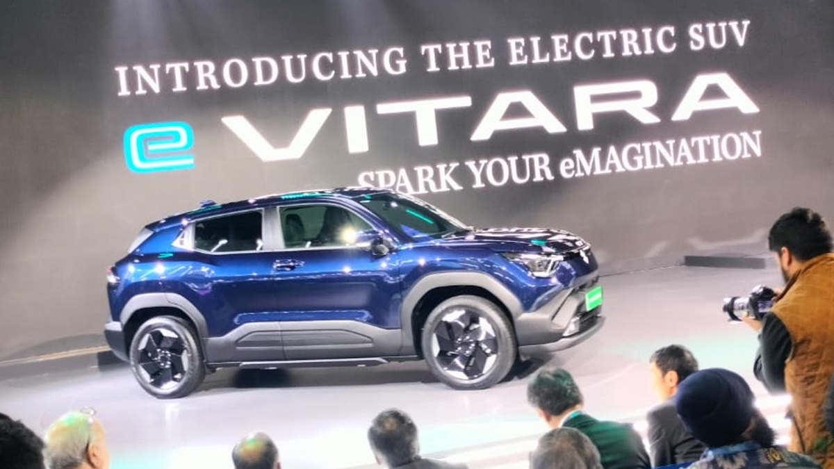 Auto Expo 2025: मारुति ने लॉन्च की नई इलेक्ट्रिक एसयूवी e VITARA, 500 KM है रेंज – India TV Hindi Auto Expo 2025: मारुति ने लॉन्च की नई इलेक्ट्रिक एसयूवी e VITARA, 500 KM है रेंज – India TV Hindi