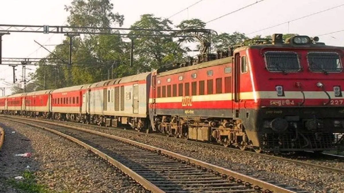 रेलवे में निकली अपरेंटिस भर्ती में कैसे होगा सिलेक्शन, जानें यहां पूरी चयन प्रक्रिया प्रतीकात्मक फोटो- India TV Hindi