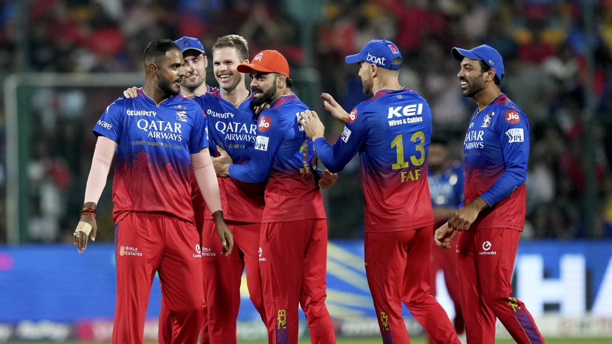 RCB के पूर्व खिलाड़ी ने विराट कोहली को ही छोड़ा पीछे, T20 क्रिकेट में किया बड़ा करिश्मा