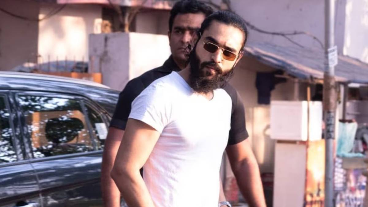 इस एक्शन-थ्रिलर से बवाल काटने को तैयार देवदत्त राय, बढ़ी दाढ़ी-आंखों पर चश्मा, लेटेस्ट लुक में लगे किलर
