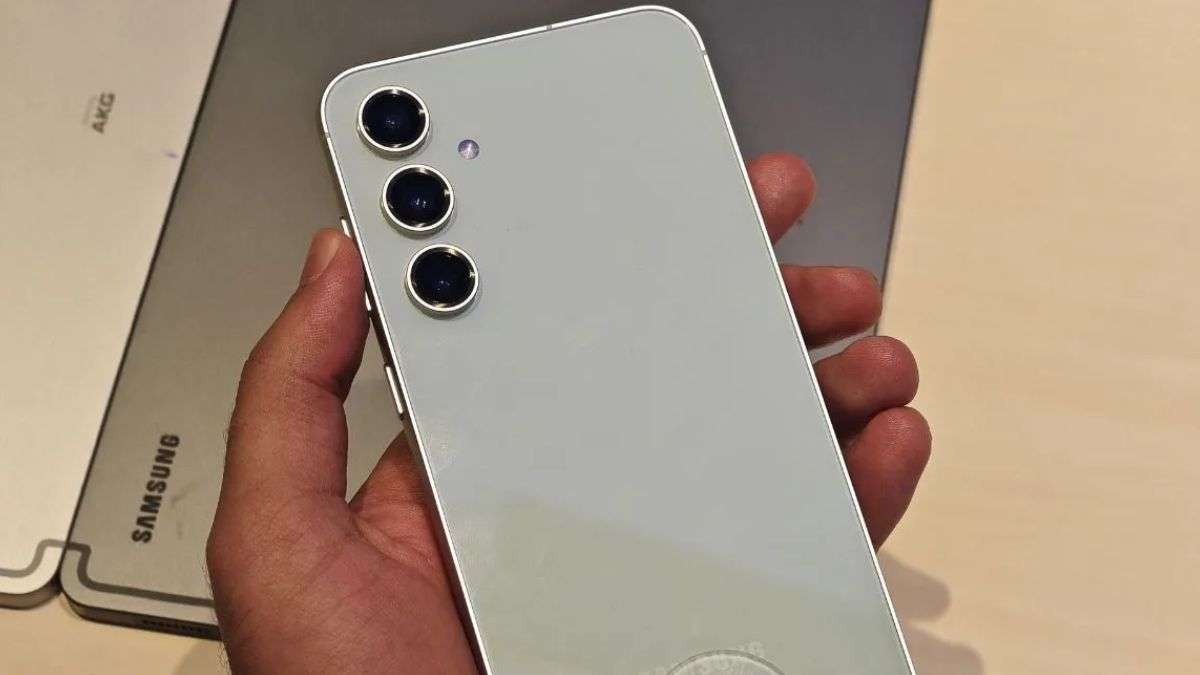 Samsung Galaxy S25 Slim नहीं इस नाम से लॉन्च होगा सैमसंग का सबसे पतला फोन, कंपनी ने किया कंफर्म