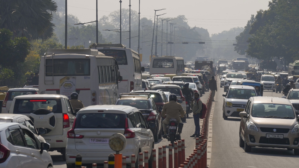 27 और 28 जनवरी को दिल्ली के इन रास्तों पर गए तो होगी परेशानी, बाहर निकलने से पहले पढ़ें ट्रैफिक एडवाइजरी