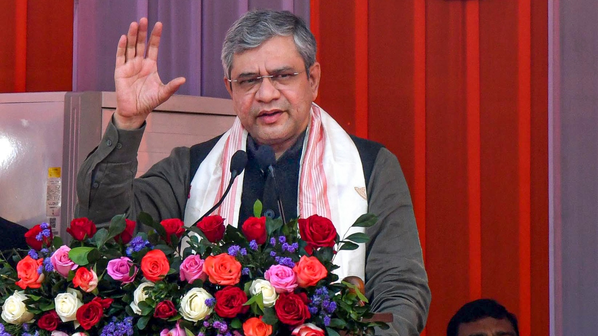 नई दिल्ली रेलवे स्टेशन भगदड़: रेल मंत्री अश्विनी वैष्णव ने साजिश की बात से इनकार किया – India TV Hindi नई दिल्ली रेलवे स्टेशन भगदड़: रेल मंत्री अश्विनी वैष्णव ने साजिश की बात से इनकार किया – India TV Hindi