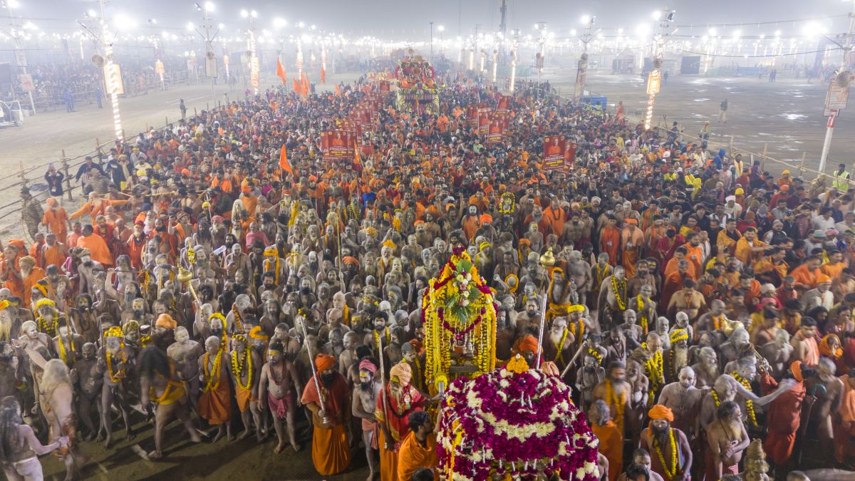 Naga Sadhu: महाकुंभ से लौट रहे नागा साधु, लौटने से पहले करते हैं ये 2 काम; जानें अब कहां जमेगा डेरा Naga Sadhu: महाकुंभ से लौट रहे नागा साधु, लौटने से पहले करते हैं ये 2 काम; जानें अब कहां जमेगा डेरा