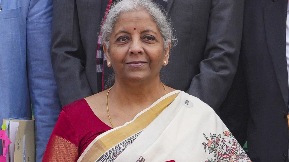 पीएम रिसर्च फेलोशिप को लेकर बड़ा ऐलान, अगले 5 साल IIT और IISc में दी जाएंगी 10,000 फेलोशिप