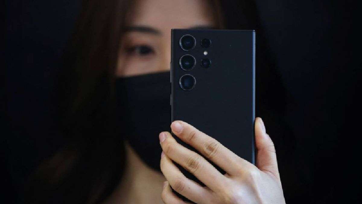 Samsung Galaxy S23 Ultra अब आपके बजट में, 50% डिस्काउंट के साथ मिल रहा 200MP कैमरे वाला फोन Samsung Galaxy S23 Ultra अब आपके बजट में, 50% डिस्काउंट के साथ मिल रहा 200MP कैमरे वाला फोन