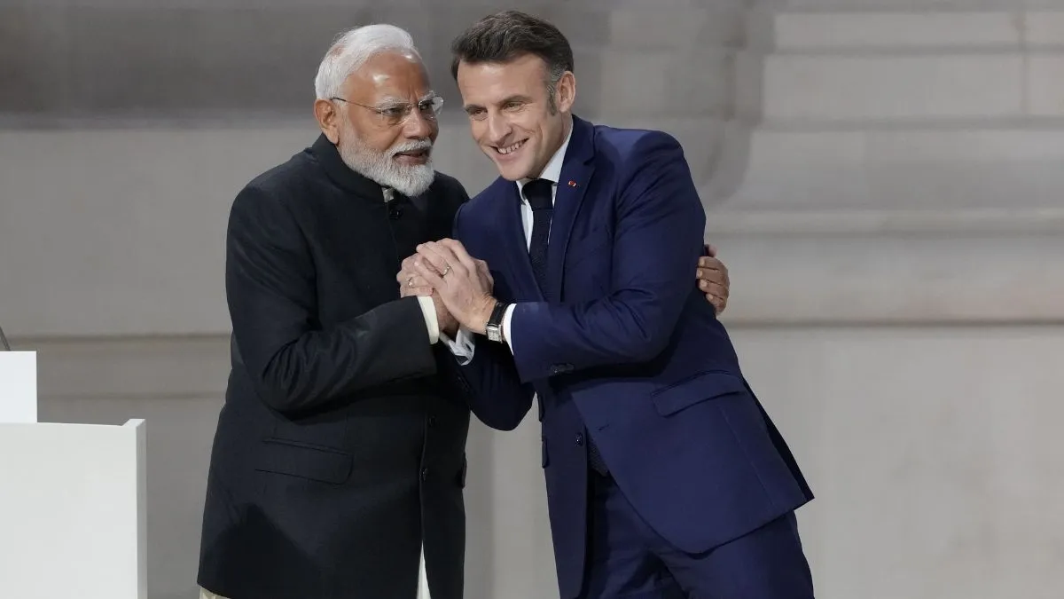 पीएम मोदी और फ्रांस के राष्ट्रपति इमैनुएल मैक्रों।- India TV Hindi