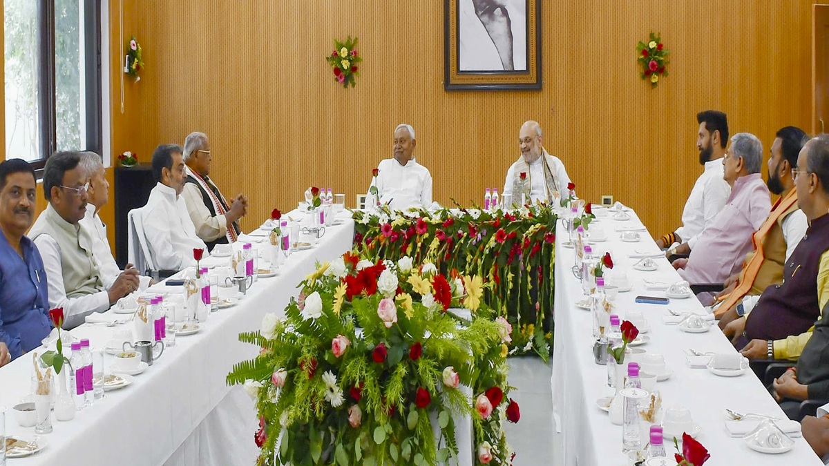 बिहार विधानसभा चुनाव को लेकर NDA की बैठक में अमित शाह ने क्या मंत्र दिया? नीतीश के मंत्री ने बताई ये बात
