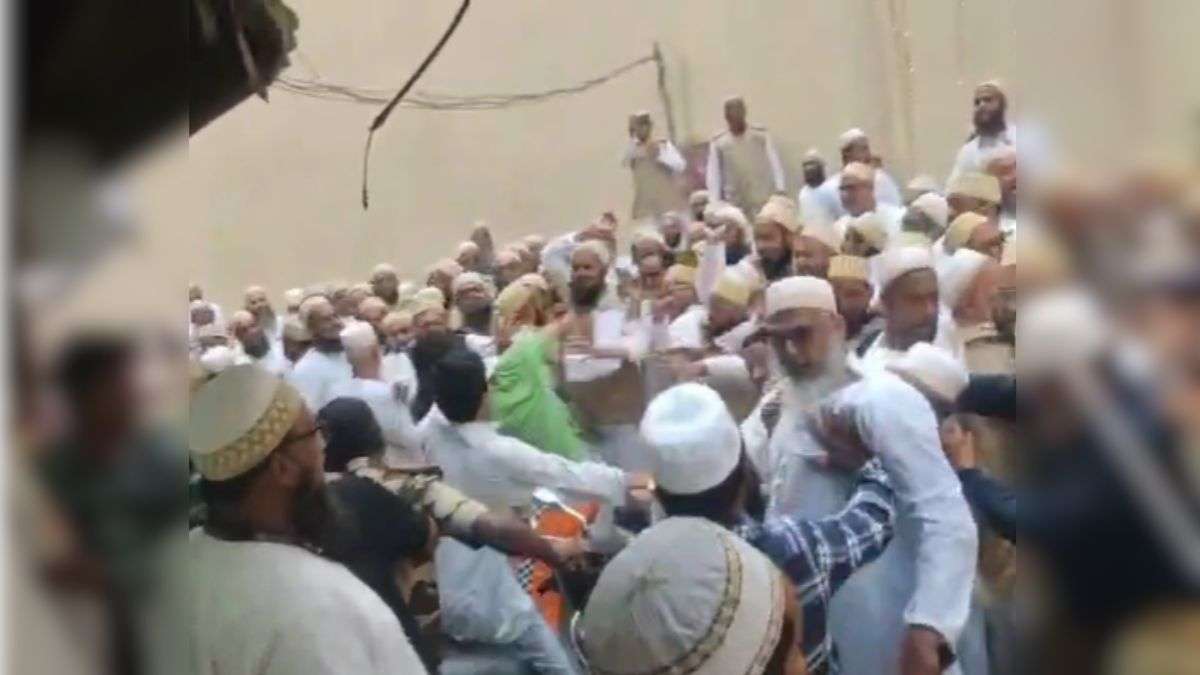 मुंबई में आपस में बोहरा और सुन्नी मुसलमान भिड़े, जानिए क्यों हुई यह हाथापाई
