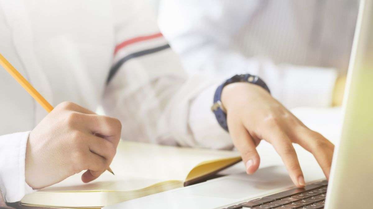 CBSE ने कक्षा 9 से 12वीं तक के लिए जारी किया 2025-26 सिलेबस, यहां पढ़ें डिटेल्स