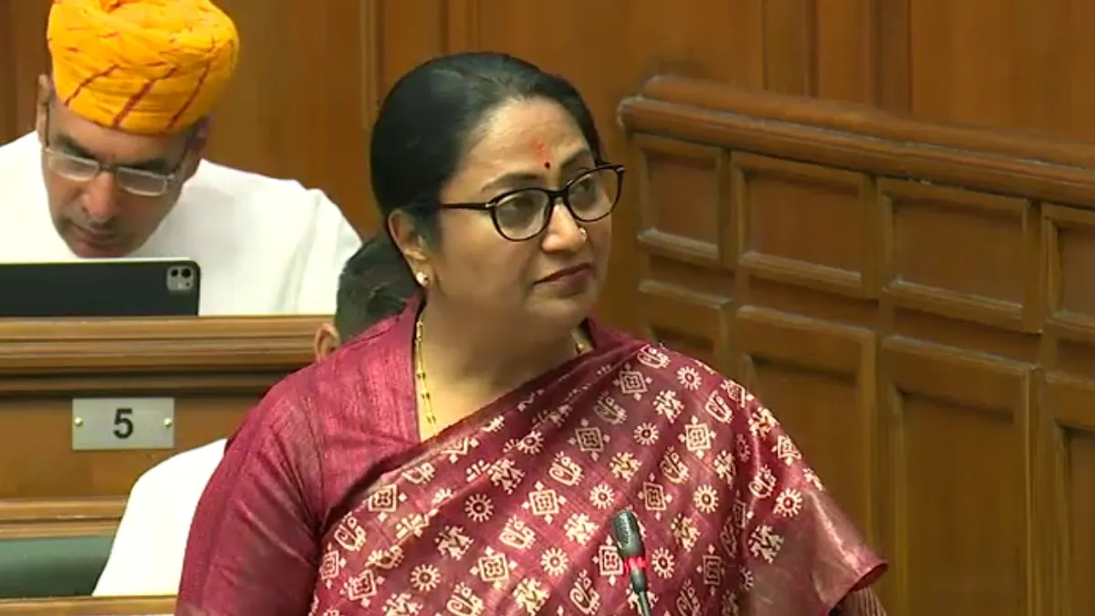 Delhi Budget: CM रेखा गुप्ता ने पेश किया ₹1 लाख करोड़ का बजट, दिल्ली वालों को क्या-क्या मिला? यहां जानें सीएम रेखा गुप्ता ने पेश किया दिल्ली का बजट।- India TV Hindi