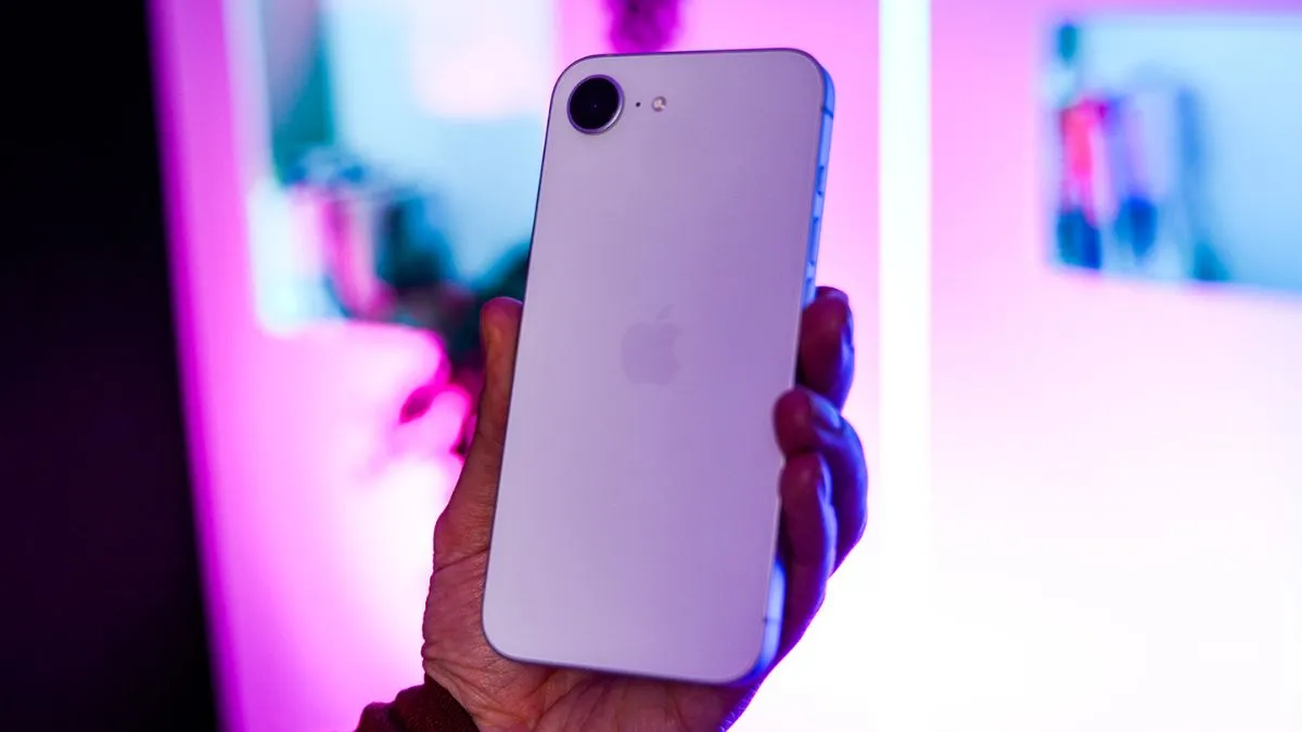 iPhone 16e 256GB में हुआ Price Drop, Pixel 9a की लॉन्चिंग का दिखने लगा असर iPhone 16e, iPhone 16e Price, iPhone 16e Price cut, iPhone 16e Offer, iPhone 16e Price cut- India TV Hindi