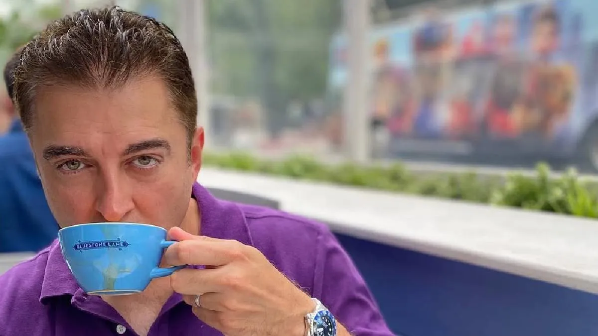 25 सालों पहले आया था नीली आंखों वाला हीरो, 10 साल से नहीं मिला काम, किया कमबैक तो पड़ने लगी गाली jugal hansraj- India TV Hindi